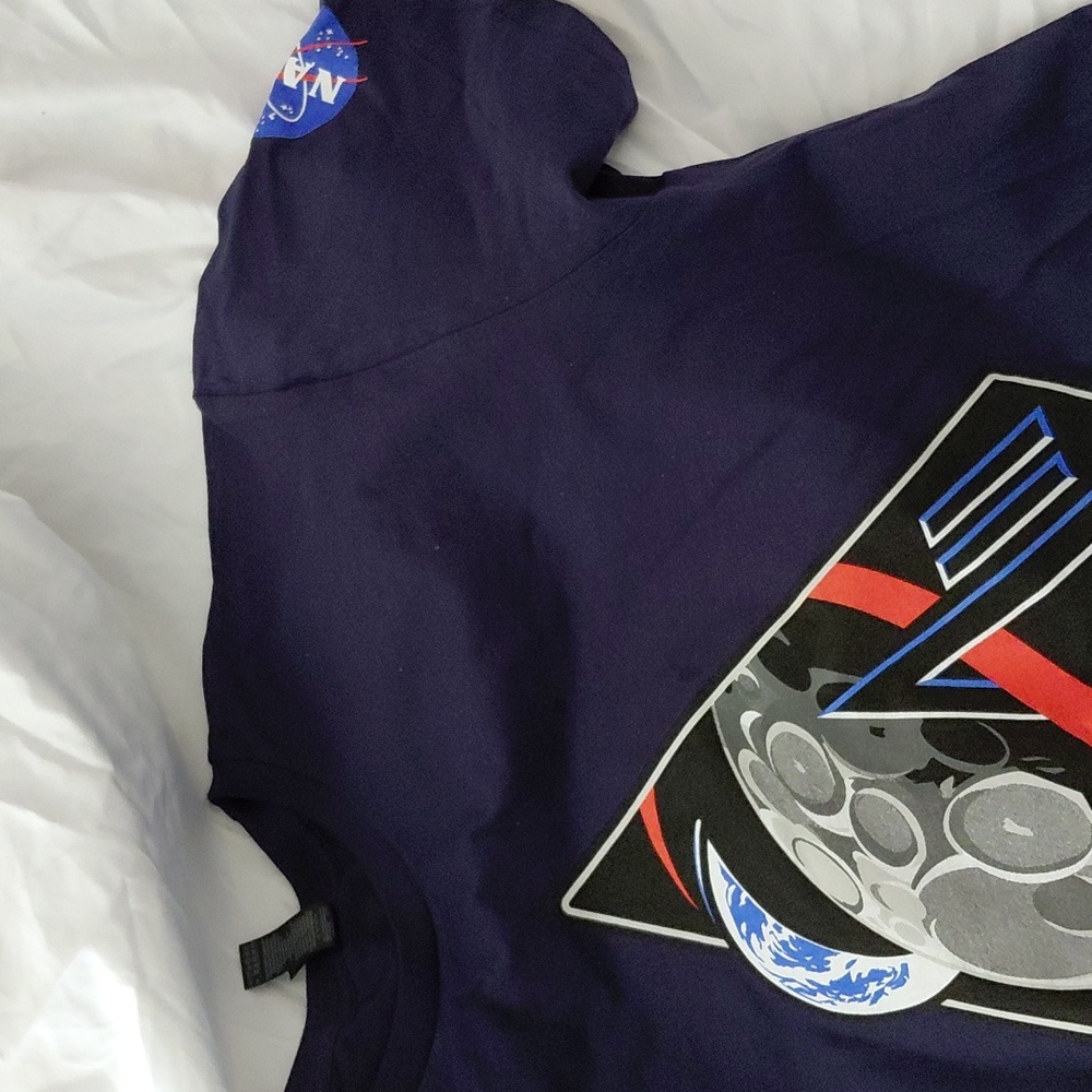 Nasa Artemis II T Shirt Mens Large Latest Space Technology Science Staff Merch - Picture 5 of 10
